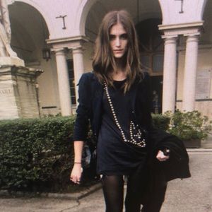 Meet your Posher, Lara